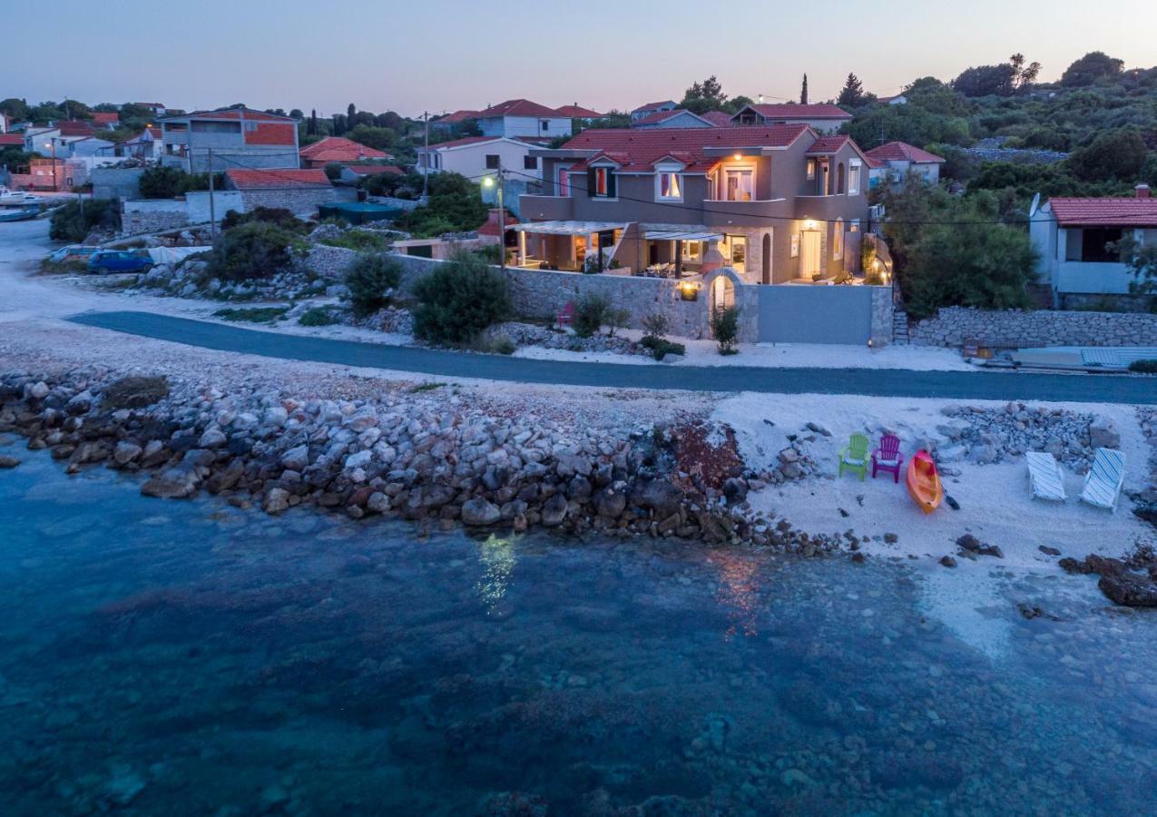 Villa Insula Ventum Trogir Exterior foto